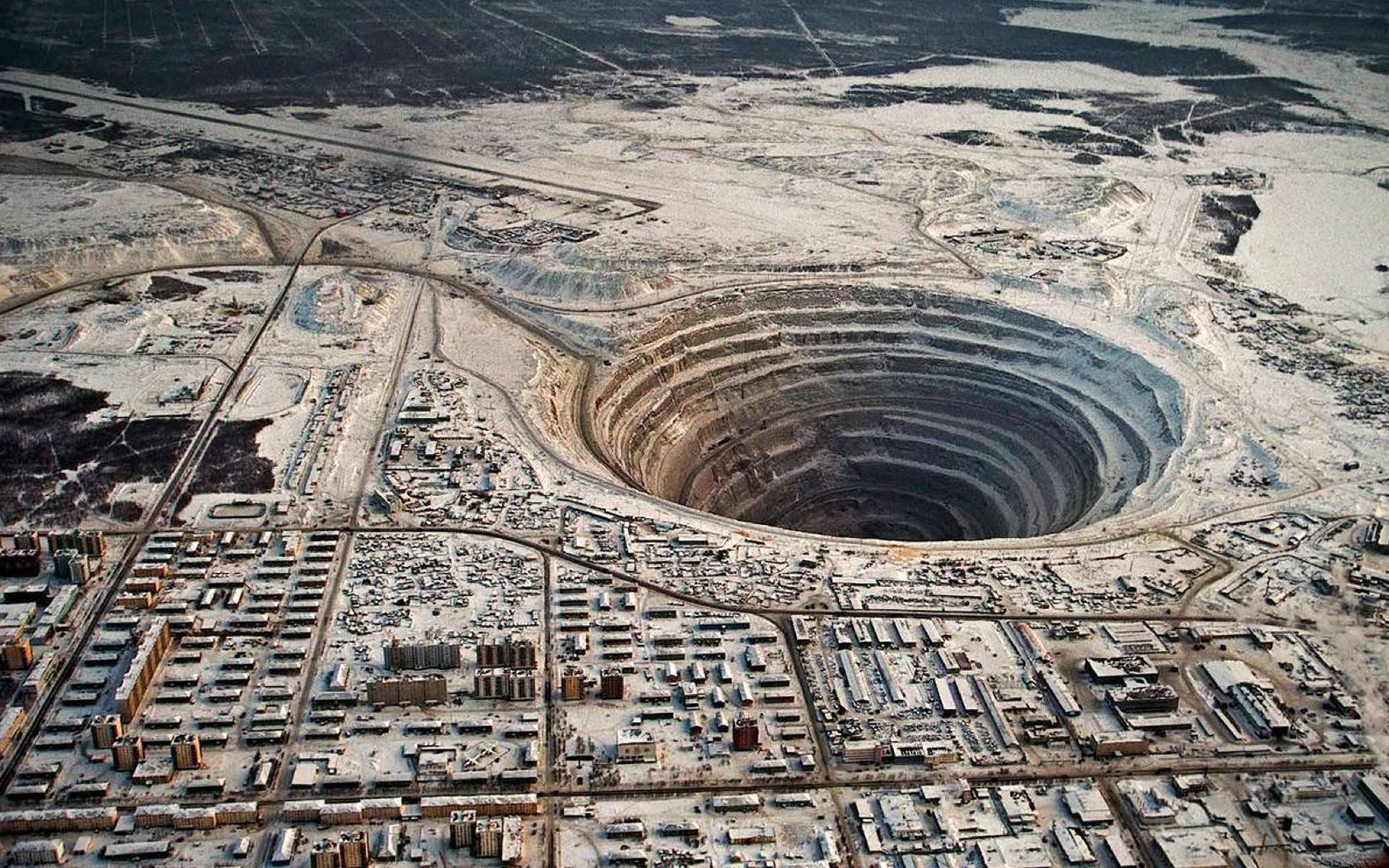 Abandoned Diamond Mine in Siberia : AbandonedPorn