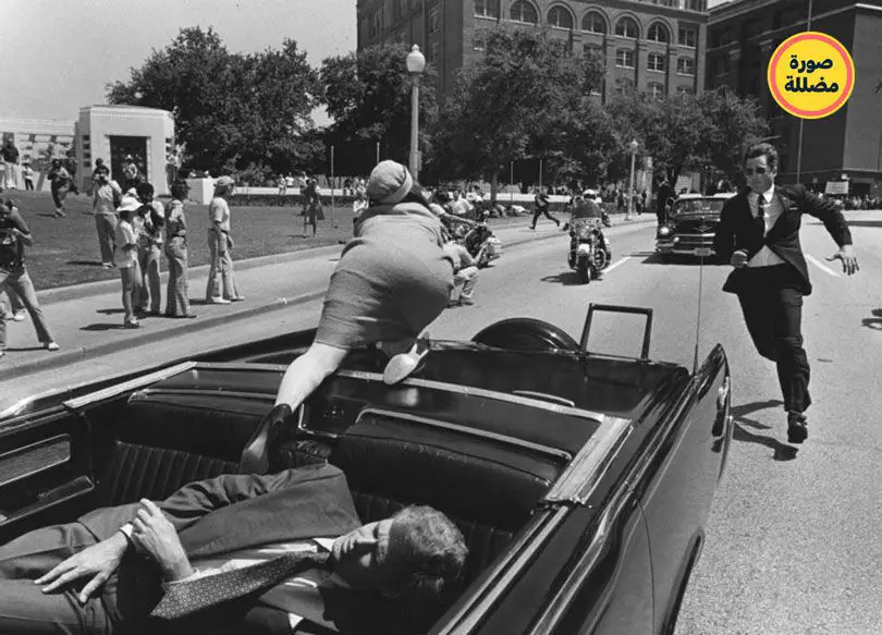 هذه ليست صورة حقيقية للحظة اغتيال الرئيس جون كينيدي، إنها صورة من الفيلم الذي يصور ذلك.